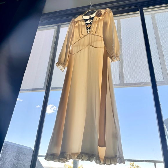 💋SOLD💋🖤🦢DÔEN ‘Lorelei’ Silk Satin Bow Maxi Mother of Pearl Dress XS - Picture 3 of 16